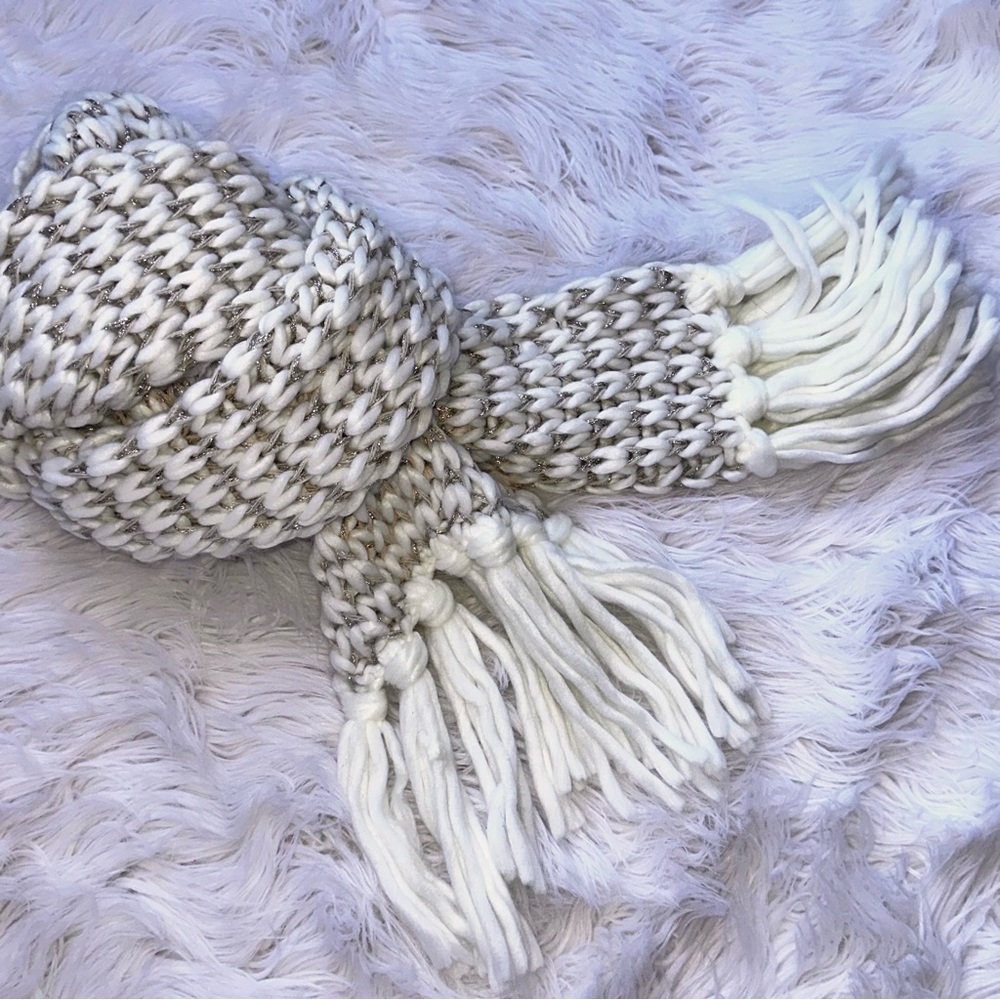 Mixit • Long Cozy Full Knit Scarf - Picture 4 of 11